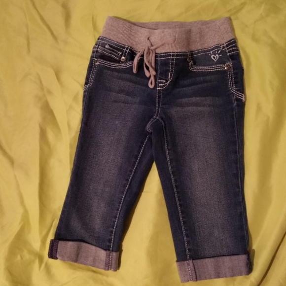 5-Piecee 4T-5T Jeans/Terry cloth bundle - Picture 7 of 16